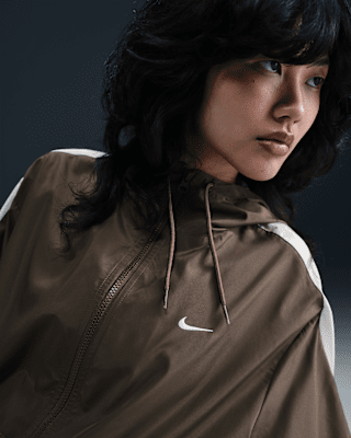 NIKE公式】ナイキ スポーツウェア クラシック ウーブン ウィメンズ